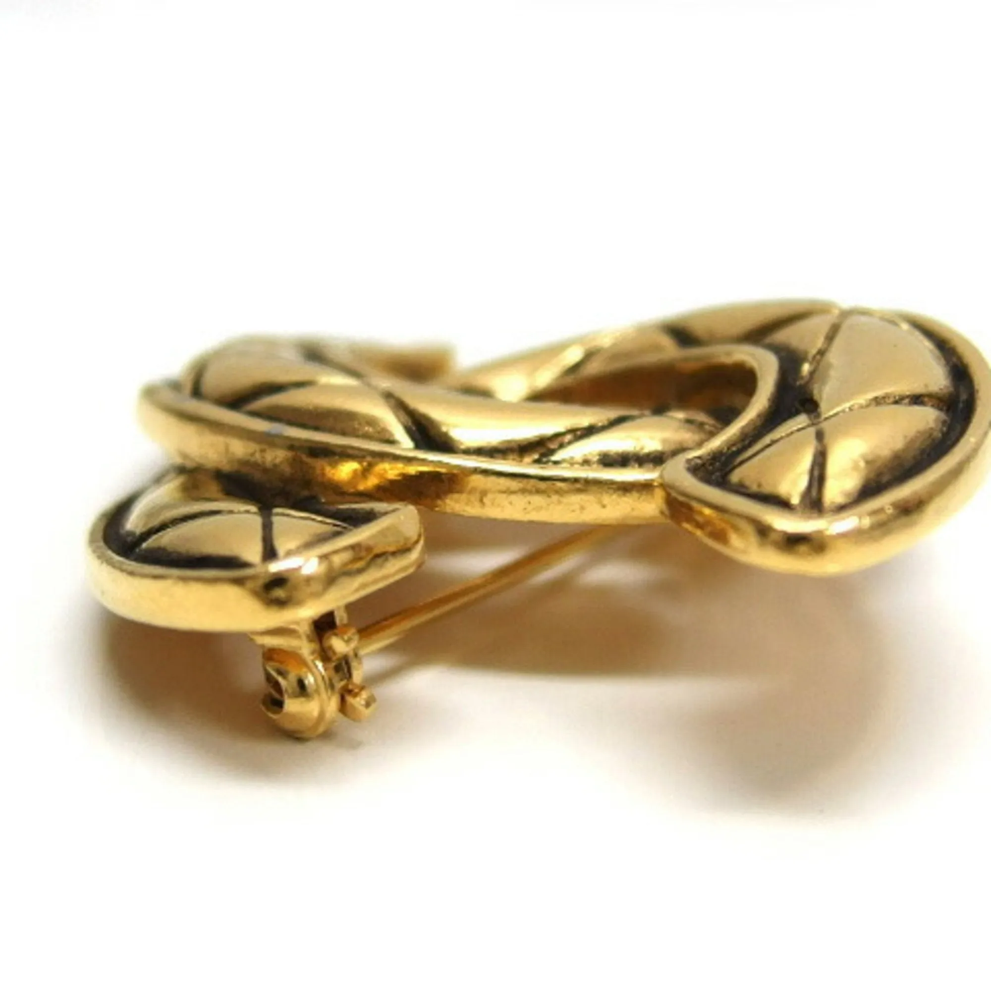 CHANEL Cocomark Matelasse Brooch Gold