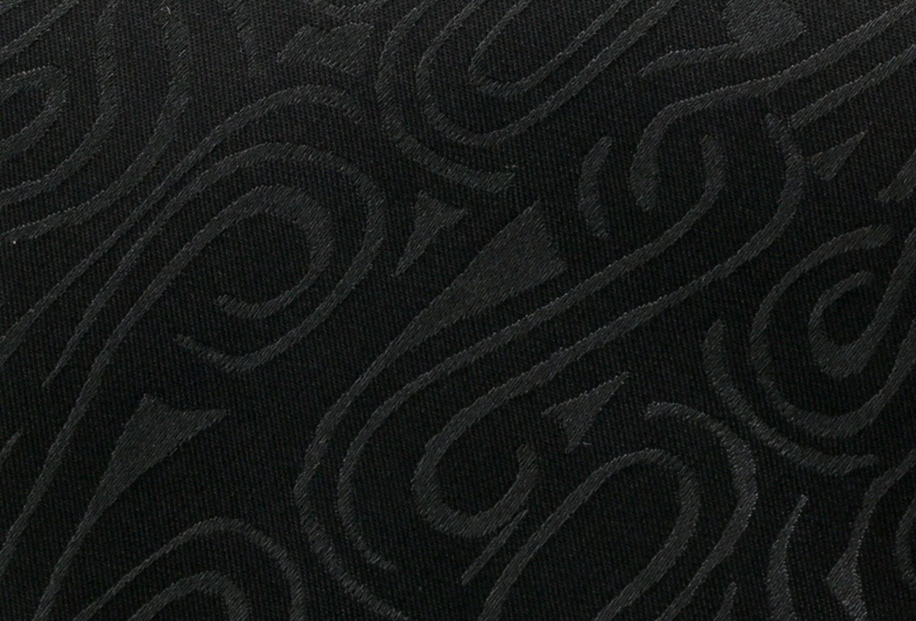 Gianfranco Ferre J036 U01 Black Silk Mens Tie