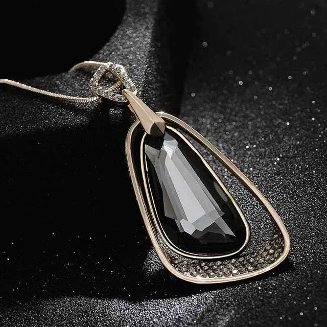Long Pendant Necklaces
