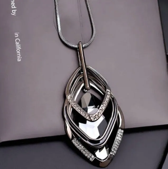 Long Pendant Necklaces