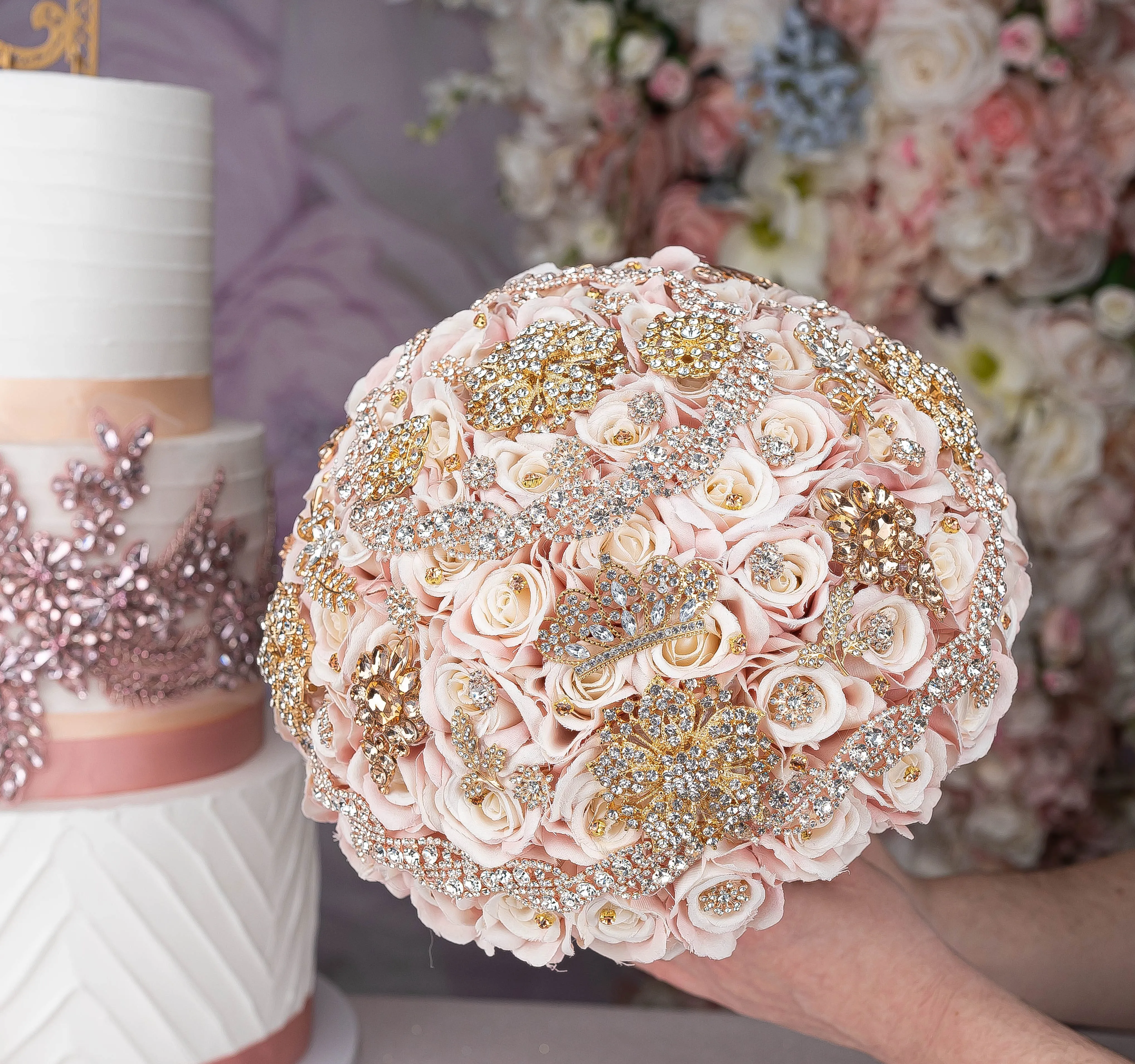 Oro Rosa with Gold Brooches quinceanera bouquet 9 inches