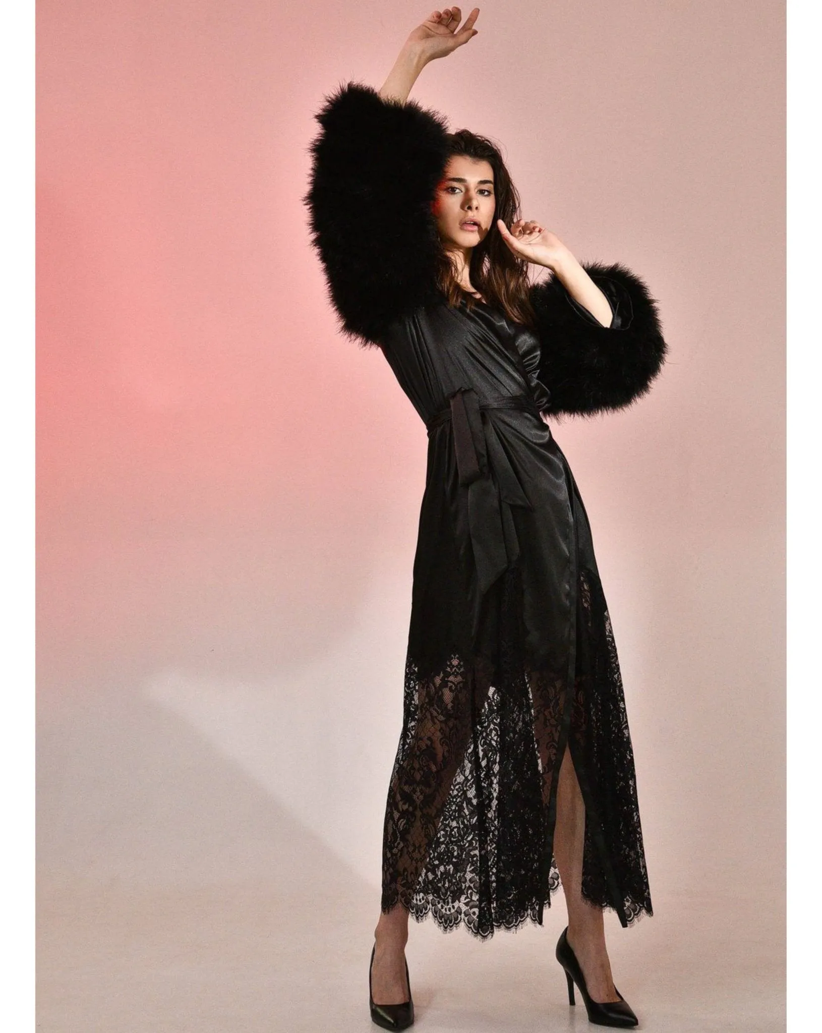 Queen Of Spades Old Hollywood Feather Robe