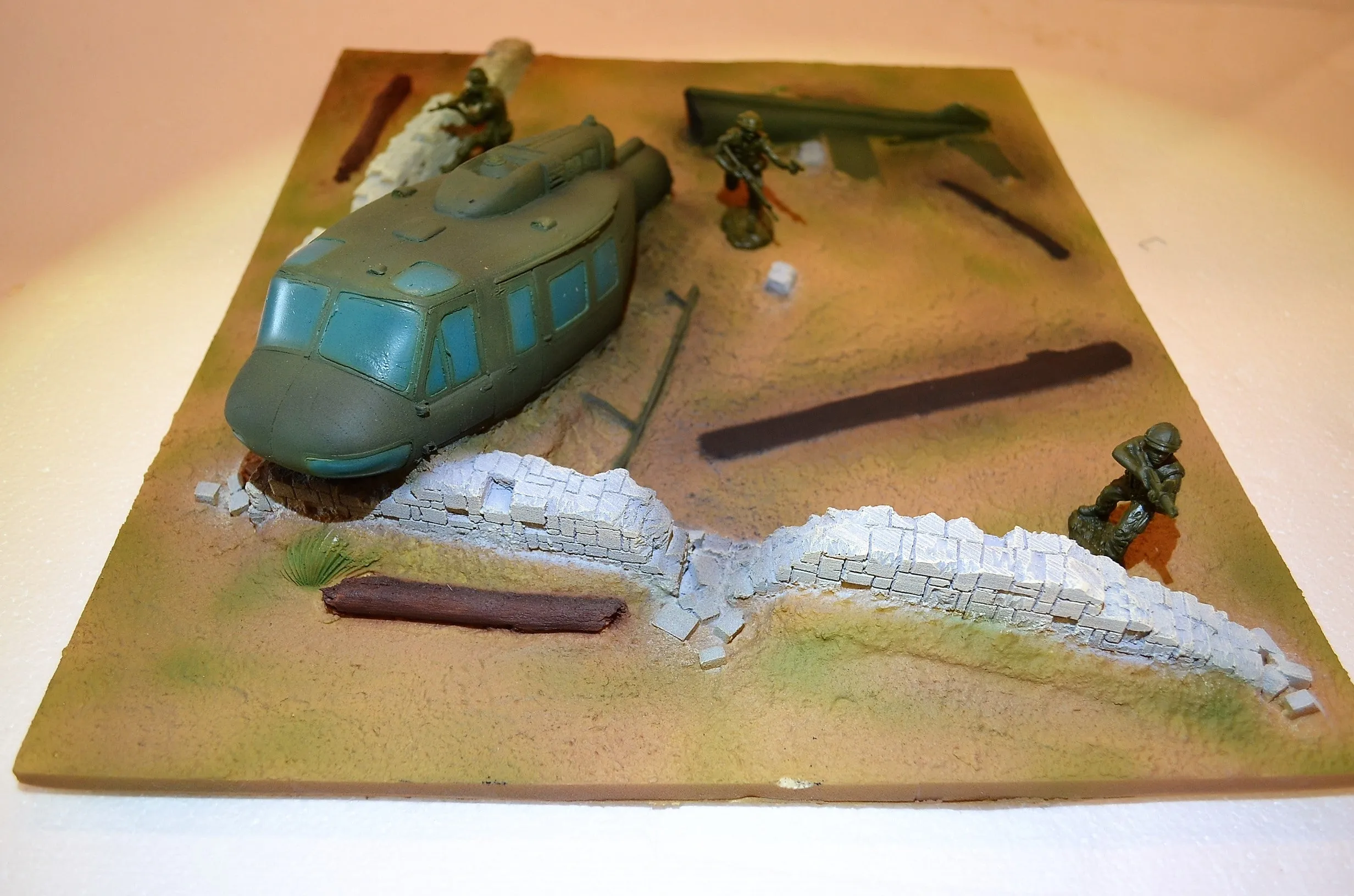 TSSD Crashed Vietnam Huey Painted TS213P