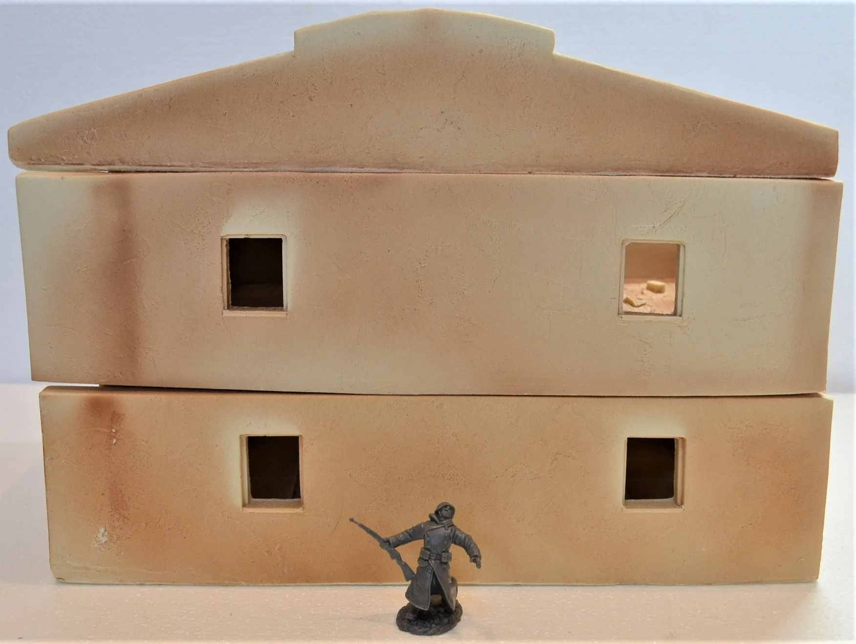 TSSD Unpainted 2-Story WWII Vietnam Building TS219UN