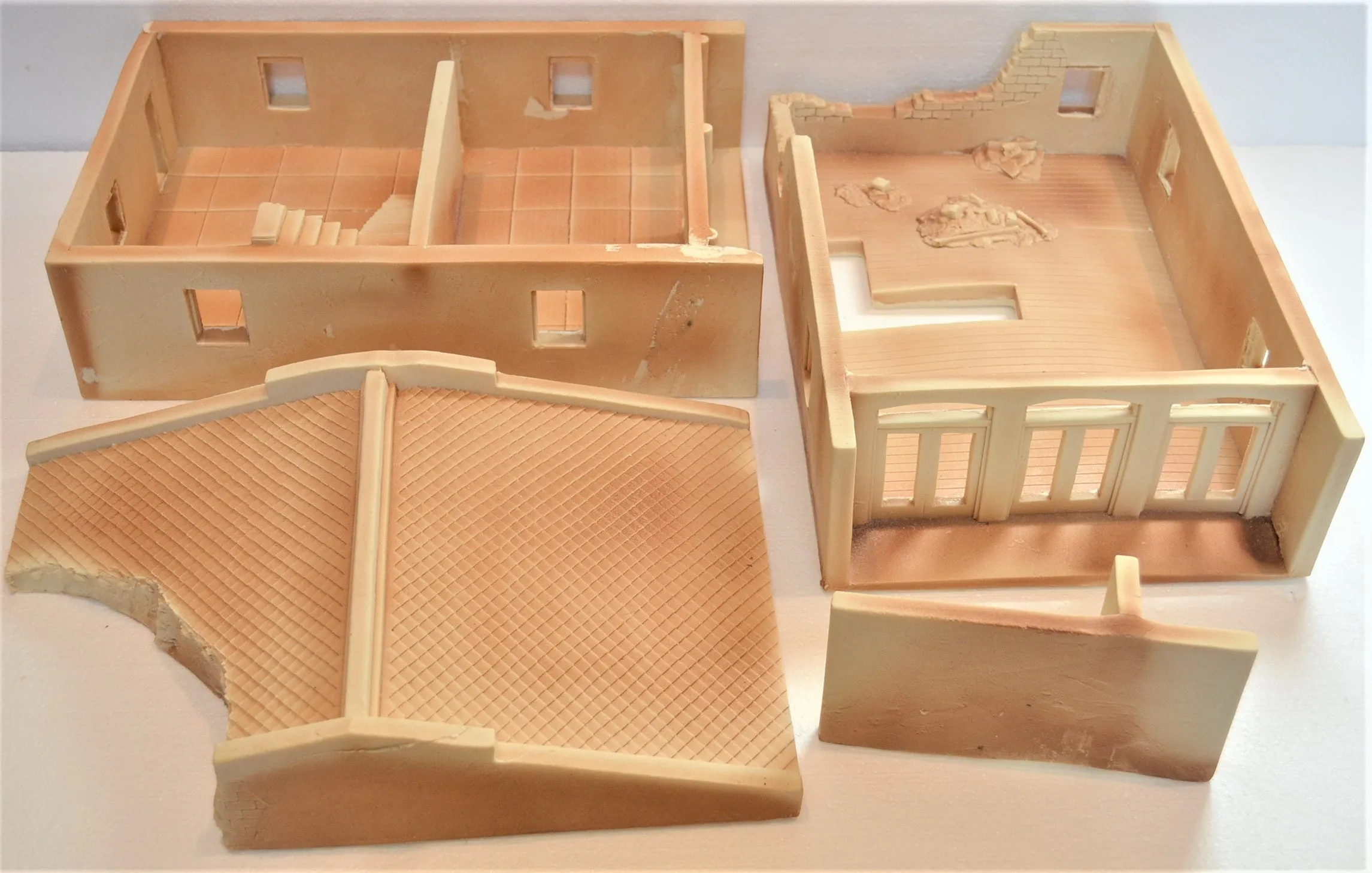 TSSD Unpainted 2-Story WWII Vietnam Building TS219UN
